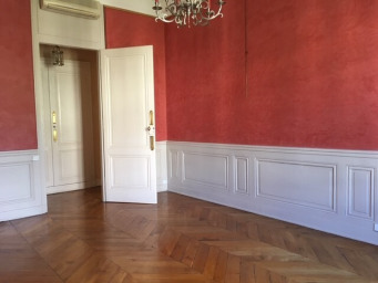 Appartement a louer lyon-6e-arrondissement - 5 pièce(s) - 150.99 m2 - Surfyn