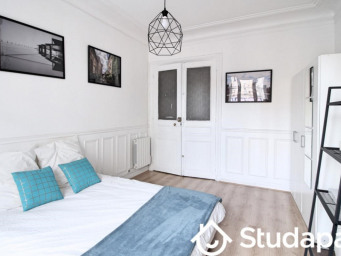 Appartement a louer paris-18e-arrondissement - 1 pièce(s) - 15 m2 - Surfyn