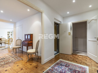 Appartement a vendre  - 5 pièce(s) - 154.75 m2 - Surfyn