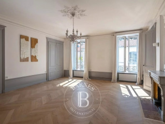 Appartement 1 285 000 € - 195 m²