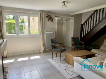 Maison a louer plaisir - 5 pièce(s) - 103.52 m2 - Surfyn