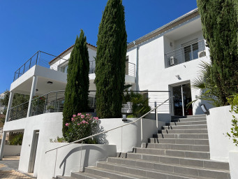 Maison a louer marseille-1er-arrondissement - 9 pièce(s) - 292 m2 - Surfyn