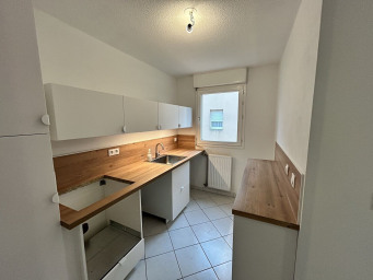 Appartement 2 pièce(s) 45 m²à louer Aubagne