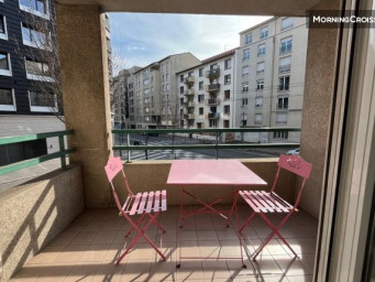 Appartement 2 pièce(s) 53 m²à louer Lyon-3e-arrondissement