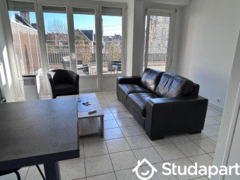 Maison a louer - 2 pièce(s) - 56 m2 - Surfyn