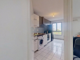 Appartement a louer lyon-8e-arrondissement - 3 pièce(s) - 70 m2 - Surfyn