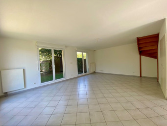 Maison a louer - 6 pièce(s) - 104 m2 - Surfyn