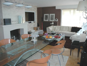 Maison a louer - 5 pièce(s) - 137.15 m2 - Surfyn