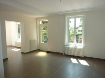 Maison a louer sainte-foy-les-lyon - 8 pièce(s) - 206 m2 - Surfyn