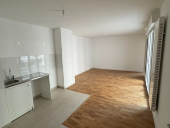 Appartement 5 pièce(s) 97 m²à louer Clichy