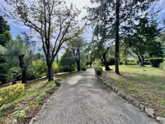 Maison a louer grasse - 10 pièce(s) - 290 m2 - Surfyn