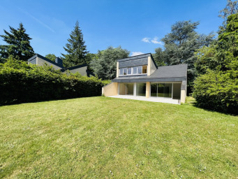 Maison a louer plaisir - 6 pièce(s) - 145 m2 - Surfyn