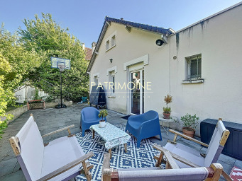 Maison a louer saint-germain-en-laye - 7 pièce(s) - 152 m2 - Surfyn