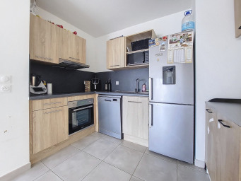 Appartement a louer avignon - 3 pièce(s) - 62 m2 - Surfyn