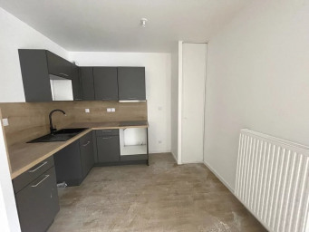 Appartement a louer saint-pierre-des-corps - 5 pièce(s) - 99.78 m2 - Surfyn