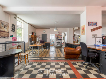 Maison 890 000 € - 263 m²