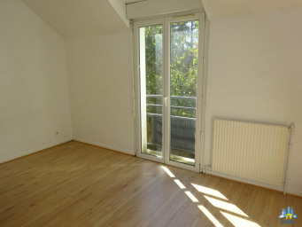 Maison a louer paris-18e-arrondissement - 4 pièce(s) - 80 m2 - Surfyn