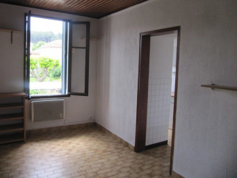 Appartement 2 pièce(s) 35 m²à louer Aubagne