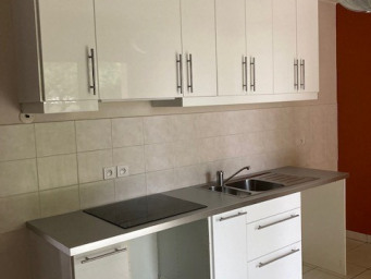 Maison a louer - 5 pièce(s) - 138 m2 - Surfyn