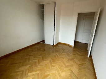 Appartement a louer garges-les-gonesse - 2 pièce(s) - 60.82 m2 - Surfyn