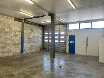 Maison a louer lons-le-saunier - 2 pièce(s) - 120 m2 - Surfyn