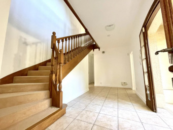 Maison a louer courbevoie - 7 pièce(s) - 240 m2 - Surfyn