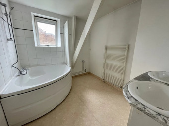 Appartement a louer saint-quentin - 4 pièce(s) - 86 m2 - Surfyn