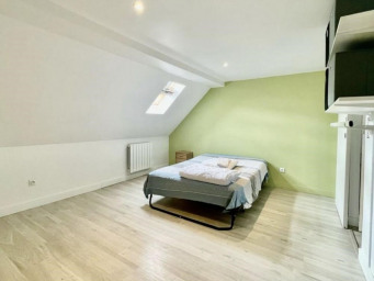 Maison 5 pièce(s) 125 m²à louer Tourcoing