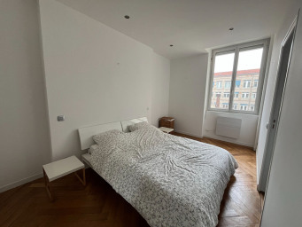 Appartement a louer saint-etienne - 4 pièce(s) - 110 m2 - Surfyn