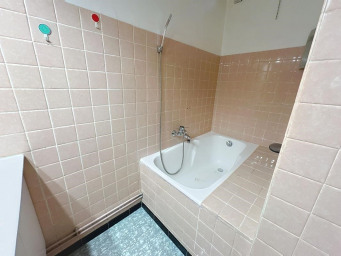 Maison a louer avignon - 4 pièce(s) - 99.08 m2 - Surfyn