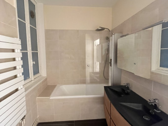 Appartement a louer paris-8e-arrondissement - 5 pièce(s) - 187 m2 - Surfyn