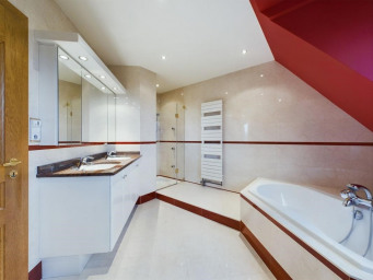 Maison a louer schiltigheim - 6 pièce(s) - 217 m2 - Surfyn