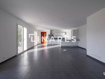 Maison a louer marseille-11e-arrondissement - 5 pièce(s) - 121.91 m2 - Surfyn