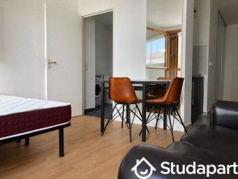 Appartement a louer paris-18e-arrondissement - 1 pièce(s) - 28 m2 - Surfyn