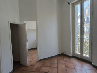 Appartement a louer marseille-1er-arrondissement - 2 pièce(s) - 31.18 m2 - Surfyn
