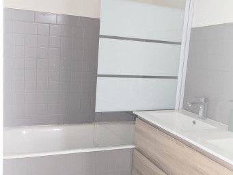 Appartement a louer pontoise - 1 pièce(s) - 87 m2 - Surfyn