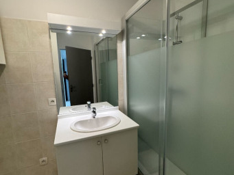 Appartement a louer bourgoin-jallieu - 2 pièce(s) - 49 m2 - Surfyn