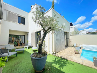 Appartement a louer tassin-la-demi-lune - 4 pièce(s) - 105 m2 - Surfyn