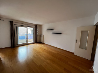 Appartement a louer rueil-malmaison - 3 pièce(s) - 72.15 m2 - Surfyn