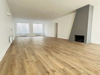 Appartement a louer  - 3 pièce(s) - 112 m2 - Surfyn