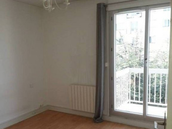 Appartement 2 pièce(s) 47 m²à louer Clamart