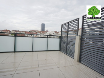 Appartement 4 pièce(s) 93 m²à louer Lyon-3e-arrondissement