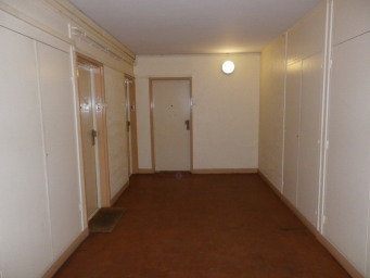 Appartement a louer  - 5 pièce(s) - 74 m2 - Surfyn