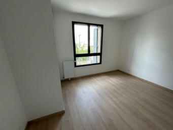 Appartement a louer persan - 2 pièce(s) - 46 m2 - Surfyn