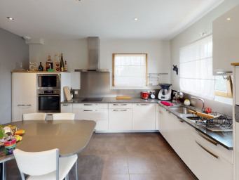 Maison a louer bruz - 6 pièce(s) - 160 m2 - Surfyn