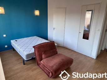 Maison a louer - 2 pièce(s) - 56 m2 - Surfyn