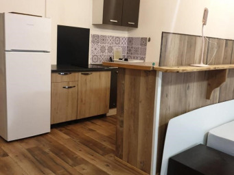 Appartement a louer arles - 2 pièce(s) - 75 m2 - Surfyn