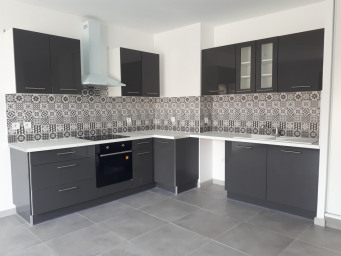 Appartement 3 pièce(s) 69 m²à louer Sainte-genevieve-des-bois