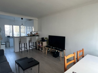 Maison a louer vitry-sur-seine - 10 pièce(s) - 140 m2 - Surfyn