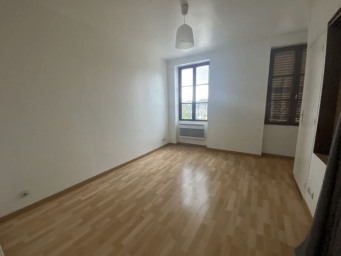 Appartement a louer jouy-le-moutier - 2 pièce(s) - 34 m2 - Surfyn